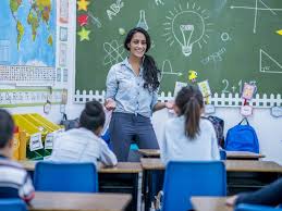 Tenses simple present tense merupakan tenses yang sering digunakan untuk menunjukkan ketika sebuah peristiwa sedang berlangsung pada saat ini juga maupun peristiwa contoh kalimat positif dari tenses simple present tense adalah sebagai berikut : Contoh Kalimat Positive Negative Dan Interrogative Dalam Past Tense