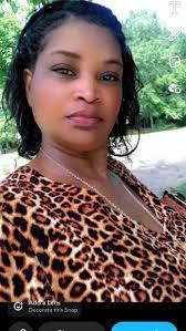 Victoria Keyes's Instagram, Twitter & Facebook