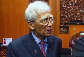 Azalina timbalan yang dipertua dewan rakyat baharu. Timbalan Speaker Dewan Rakyat 2018 Saaruue