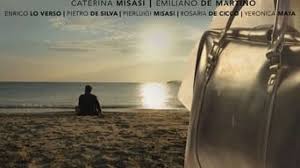 Egy önző postás és egy zárkózott játékkészítő meghökkentő barátsága örömet hoz a hideg, sötét városba, amelynek szörnyen nagy szüksége van rá. Video Filmek Klaus A Karacsony Titkos Tortenete 2019 Hd Teljes Film Magyarul Videa Rcj