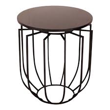 Un bout de canapé noir en bois un peu baroque s'intégrera davantage dans un salon de style classique. Gueridon Bout De Canape En Metal Rond Avec Plateau En Marbre