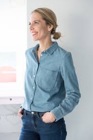 Nos conseils, nos tests de marques, nos inspirations, nos looks, les tendances. La Chemise En Jean Le Dressing Ideal