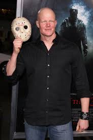 Disponibil pentru închiriere sau cumpărare. Derek Mears Friday The 13th Wiki Fandom