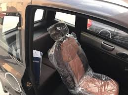 Karena motor tersebut yang dipasarkan di malaysia ini mempunyai atap. Motor Roda Tiga Dengan Desain Ala Mobil Mungkin Jadi Incaran Wanita Mercon Motor