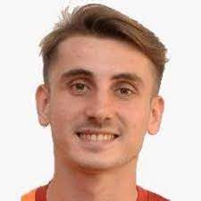 Bugün konuğumuz kerem aktürkoğlu 67 overall ile kariyer moduna başlayan oyuncumuz bakalım maksimum kaç overall'a ulaşabilecek? Leu5dqcgiks2om