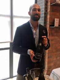 Guido fidora is a pioneer winery located in the municipality of sant'ambrogio di valpolicella. Jascots Wine On Twitter Emilio Fidora From Veneto S First Organic Winery Debuting New Organic Prosecco Frizzante Spumante And Valdobbiadene Docg In The U K Https T Co Xchprjxtw4