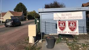 Plus de 20 millions de données traitées, 5 029 métiers analysés, 1 253 368 profils anonymes étudiés. Suite A Notre Appel L Entreprise De Toiture A Trouve Son Futur Chef D Equipe