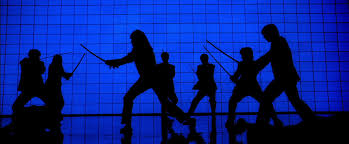 Alf è una serie televisiva fantascientifica per bambini, che segue le avventure di un amichevole (e un po' pasticcione) forma di vita aliena (da cui. Kill Bill Volume 1 2003 Di Quentin Tarantino Recensione Quinlan It