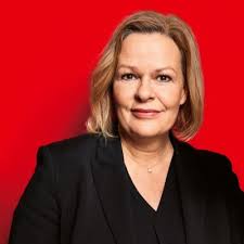 Sandra Kaiser (@SanKaiser)