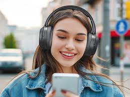 Amazon.com: vibeadio Upgrade Pro‑Level Hybrid Active Noise Cancelling  Headphones with HD Sound, Wireless Bluetooth Headphones Over The Ear  Unequaled Comfort, Vivid Deep Bass, for Home Office Travel Birthday Gift :  Electronics