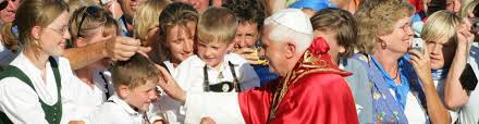 Tritt als erster pontifex der neuzeit zurück. Papst Benedikt Xvi Und Seine Verbindung Zu Altotting Tourismus Altotting