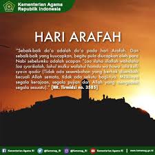 Bacaan niat puasa tarwiyah dan puasa arafah yang merupakan dua amalan sunah yang bisa dikerjakan pada setiap bulan zulhijah sebelum idul adha. Makna Puasa Di Hari Arafah Kumparan Com
