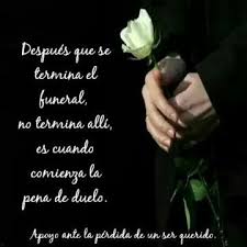 En frases.top tenemos estas frases de luto para un familiar que pueden ayudarte a compartir esas emociones, tu apoyo y cariño a las personas más vamos a extrañarlo mucho, pero ahora descansa en paz y en el cielo ha sido recibido con una gran fiesta. Disenos De Tarjetas De Descanse En Paz Para 2020 En 2021 Tarjetas De Pesame Pesame Frases Bonitas