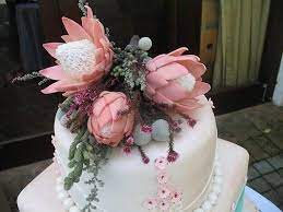 Protea Cake Unique Wedding Flower The Protea Picture On Visualizeus Neutral Wedding Flowers Navy Wedding Flowers Burgundy Wedding Flowers