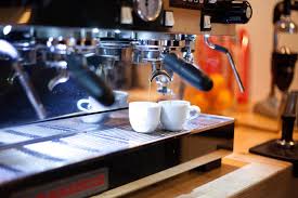 Dein Neues Cafe In Friedrichshain Am Boxi Bei Uns Gibt S Besten Kaffee Und Tagliche Frische Hausgemachte Kuchen Fur Dich Vo Cafe Bester Kaffee Friedrichshain