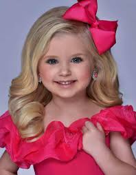 Everyone click the photo and like it!!! We need votes!!! 💕