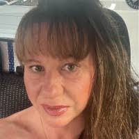 Natasha Everett's Instagram, Twitter & Facebook