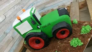 Geburtstag geburtstag kuchen traktor kuchen torte kindergeburtstag kinder kuchen kochen und backen rezepte cupcakes. Michis Torten Manufaktur