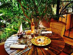 Bon Restaurant Avis De Voyageurs Sur La Table Du Port Carqueiranne Tripadvisor