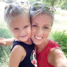 Melissa Bollinger's Instagram, Twitter & Facebook