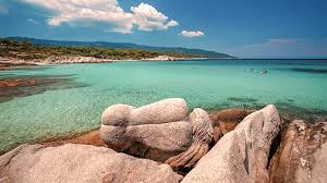 Μία μητέρα 54 ετών και ο 8χρονος γιος της, οι οποίοι έτρωγαν σε ταβέρνα. Giati San Th Xalkidikh Den Exei Nonstoptravellers