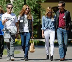 Dorsey's style has landed him a buzzfeed article compiling his 23 best fashion moments. Jack Dorsey S 23 Most Sizzling Fashion Moments