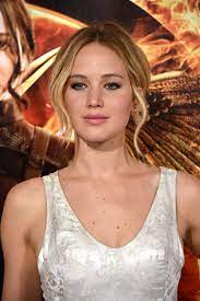 Hunger games has released a new still of jennifer lawrence as katniss. Jennifer Lawrence The Hunger Games Wiki Fandom