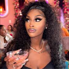 Jasmine Roundtree's Instagram, Twitter & Facebook