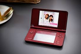 Now around one year later nintendo has decided that they need to have another ds on the market. Review Nintendo Dsi Xl Wired