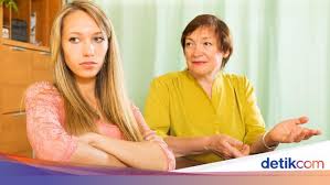 Jangan lupa gunakan kata kata sindiran dengan bijak, bukan untuk menjatuhkan orang lain. Istri Kesal Dengan Ibu Mertua Bagaimana Baiknya Suami Bersikap