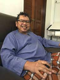 Winner of the fukuoka asian culture prize in 2002, lat has published more than 20 volumes of cartoons since he was 13 years old. Cover Story August 2020 Kl Lifestyle