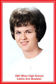 Kelly Mowery's Instagram, Twitter & Facebook