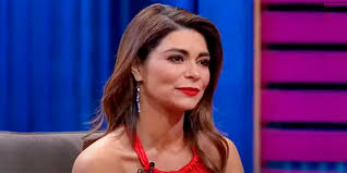 Antonella rios is a successful actor from chile. Antonella Rios Ahora Estoy Conociendo A Alguien Que Es Trece Anos Mas Joven Parti Una Relacion En Cuarentena Glamorama