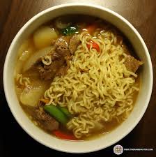 Maruchan flavor ramen noodle soup. 919 Maruchan 35 Less Sodium Beef Flavor Ramen Noodle Soup The Ramen Rater Beef Ramen Recipe Ramen Noodle Soup Noodle Soup