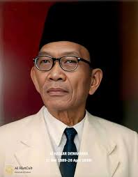 Jejak Sunyi Sang Pendidik Bangsa