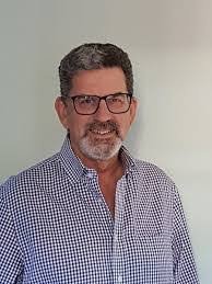 Rob Rainier's Instagram, Twitter & Facebook