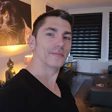 Should I kill the Tisseur in the game?