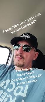 Free outdoor concert with Dreamer! #rustyrabbit