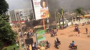 Find all the latest articles, stories, reports and podcasts related to kampala on rfi. Uganda Deadly Protests Erupt After Arrest Of Opposition Figures Vatican News