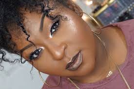 Makeup Artist 'Thalia Walker' Rocks Our Eyes, Lips & Highlighter