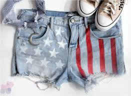 Get the free svg cut files for these patriotic diy paper lanterns! Diy Shorts Tag Fashion Diva Design
