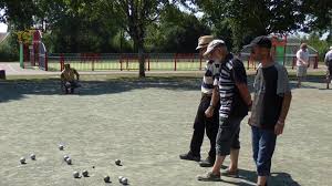 Ouverture du concours d'entrée à l'ecole des officiers de la gendarmerie nationale 12éme promotion, pour l'année 2018. La Petanque De L Acca Sous Le Soleil