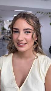 Our ray of sunshine is Engaged!! 🤍💍👰🏽‍♀️ A lot of convincing was needed  for this hair-out-loving gal to opt for an upstyle in 40 degree heat but I  personally think it turned