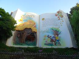 Twitter पर そーだぱんだ プーさんのハニーハント Pooh S Hunny Hunt 絵本の建物が特徴的 内部も壁が絵本になっており プーさんの物語に入り込んだような雰囲気が味わえる こういった待ち時間飽きさせない むしろ楽しい 工夫は流石ディズニー