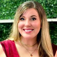 Sara Herter's Instagram, Twitter & Facebook