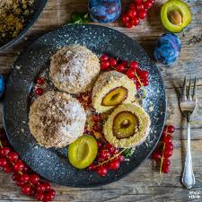 Zwetschgenknodel Mit Kartoffelteig Mrs Flury Eatgoodfood Zwetschgenknodel Kartoffelteig Paleo Dessert