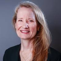 Janet Perryman's Instagram, Twitter & Facebook