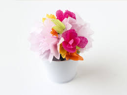 Flower wedding decoration on the table. Pretty Paper Flower Centerpieces Fun365