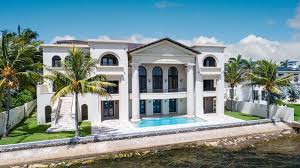 (born september 27, 1982), known professionally as lil wayne, is an american rapper. Hip Hop S Favorite Mansion Is For Sale Live The Rap Mogul Life For Only 12 9m Mortgage Rates Mortgage News And Strategy The Mortgage Reports