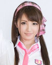 Kapten tsubasa adalah kisah penuh gairah dari seorang siswa sekolah dasar yang pikiran dan mimpinya berputar hampir seluruhnya di sekitar cinta sepak bola. Amami Tsubasa Jpop Wiki Fandom